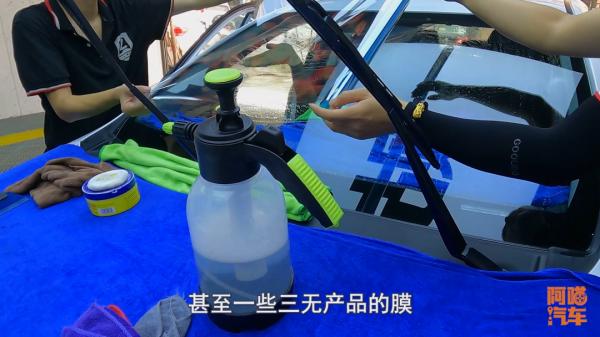 買了新車不要急著貼膜,先聽喵哥一句勸,到時候你會感謝我 買了新車不要急著貼膜,先聽喵哥一句勸,到時候你會感謝我