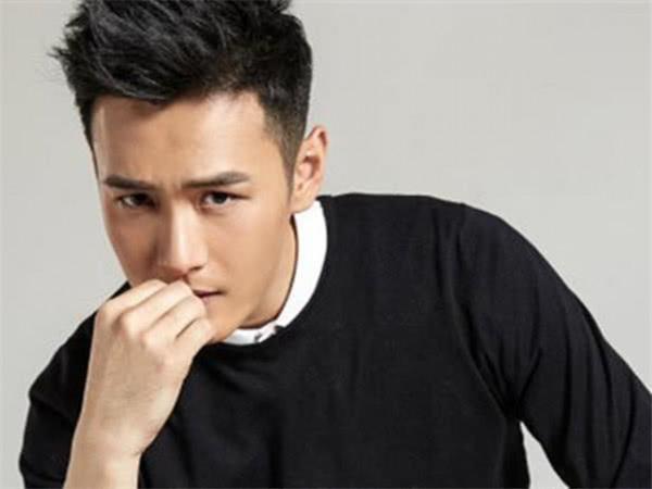 有種遺憾叫容嬤嬤，“兒子”出道十年未走紅，兒媳卻一炮而紅