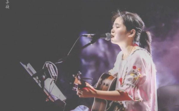 10大網路歌手現狀：有人靠商演賺錢，有人徹底涼涼，有人自毀名聲