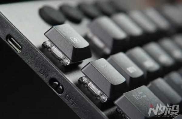 紅龍K618 RGB三模無線超薄機械鍵盤體驗