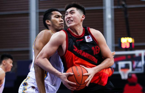 CBA3訊息:李楠甩鍋,國產後衛群崛起,林書豪百發百中 CBA3訊息:李楠甩鍋,國產後衛群崛起,林書豪百發百中