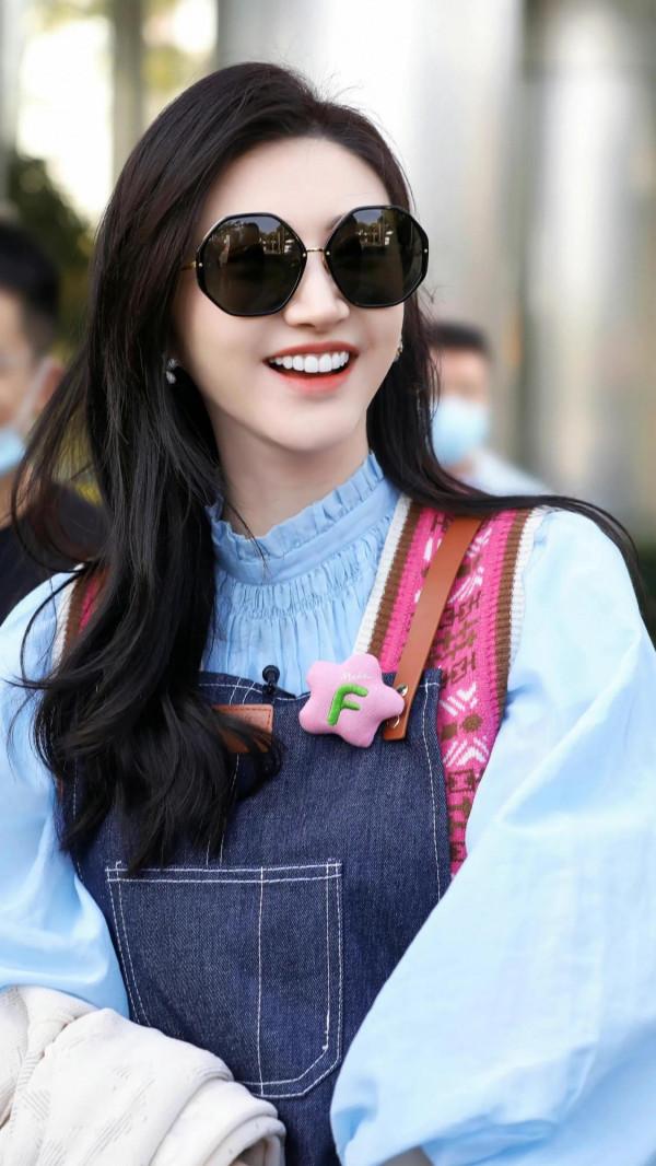 景甜出現，空氣一秒變甜