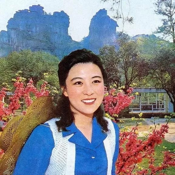 72歲老戲骨王馥荔：巔峰時選擇結婚做顧家媽媽，今兒子是她的驕傲