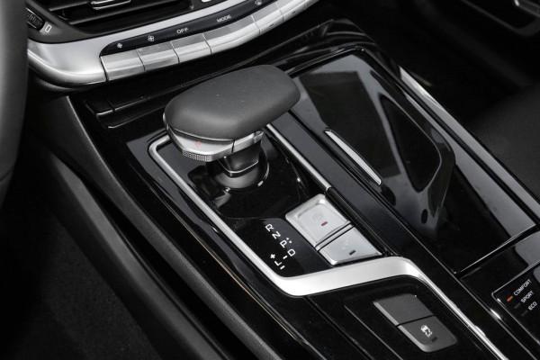 實拍吉利博瑞ePro,15.58萬起售,車長4986mm,價效比到底如何? 實拍吉利博瑞ePro,15.58萬起售,車長4986mm,價效比到底如何?