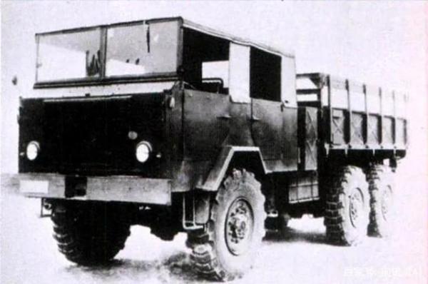 大浪淘沙始為金：中國第一代軍用重型越野車
