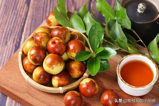 建議:如果不差錢,秋天女人要多吃這4種鹼性水果,養顏又美膚 建議:如果不差錢,秋天女人要多吃這4種鹼性水果,養顏又美膚