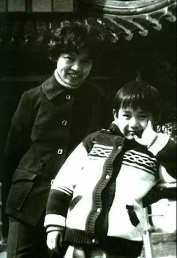 娶親姐妹成連襟，丈母孃態度卻不同，陸毅和郭京飛誰更受鮑母寵？