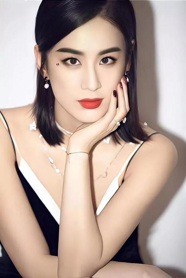 明星美圖&mdash;黃聖依