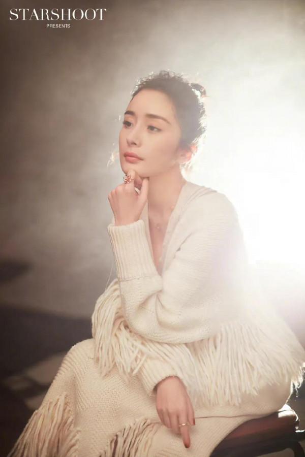 楊冪，風情萬種，韻味十足