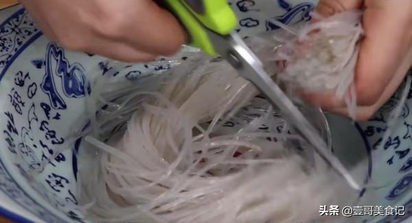 白菜燉豆腐好吃有訣竅，大廚教你最正確的做法，實在太香了，解饞