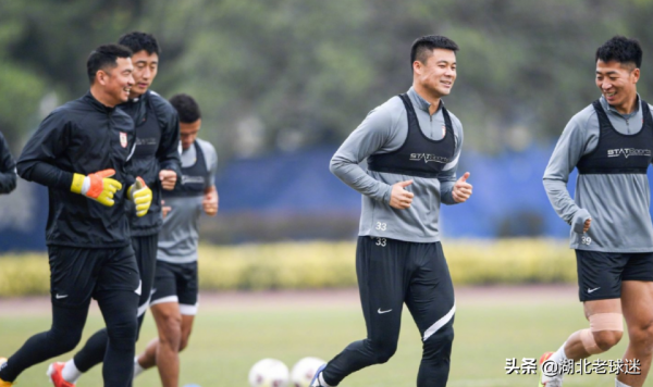 恭喜!三位前武漢隊教練帶隊喜獲聯賽前四,未來將出戰亞冠聯賽 恭喜!三位前武漢隊教練帶隊喜獲聯賽前四,未來將出戰亞冠聯賽