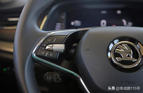 A級車尺寸天花板 換獨立後懸 PRO版明銳讓卡羅拉思域汗顏 A級車尺寸天花板 換獨立後懸 PRO版明銳讓卡羅拉思域汗顏