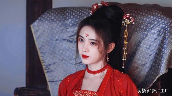 央視提名6大紅衣美女,《東宮》小楓入圍,迪麗熱巴的鳳九沒選上 央視提名6大紅衣美女,《東宮》小楓入圍,迪麗熱巴的鳳九沒選上