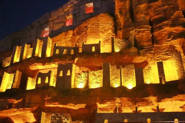 世界之窗，享受當下，放飛自我，共迎未來吧！又平又正