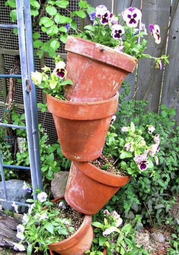 30種與眾不同的花園,水壺、舊靴子、爛門框,全部都可以種花 30種與眾不同的花園,水壺、舊靴子、爛門框,全部都可以種花