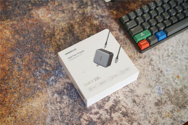 綠聯100W氮化鎵體驗：100W大功率，四口快充，一頭餵飽數碼全家桶