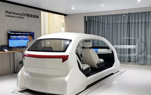 「汽車人」2022新能源汽車面臨的兩個技術競爭趨勢