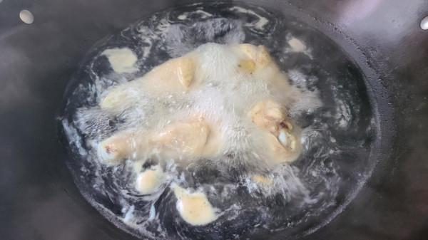 蔥油手撕雞在廣東出了名，手把手教你做出來，好吃味美香味濃