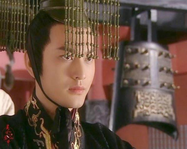 黃曉明的倔強,自己選的老婆,含淚也要走下去 黃曉明的倔強,自己選的老婆,含淚也要走下去