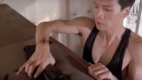 1989年，王晶拍《賭神》時留下的5個“謎題”，被黎明解開了