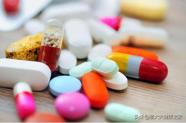 除了吃頭孢不能喝酒，還有5種藥吃完也不能喝酒，告訴你的酒友