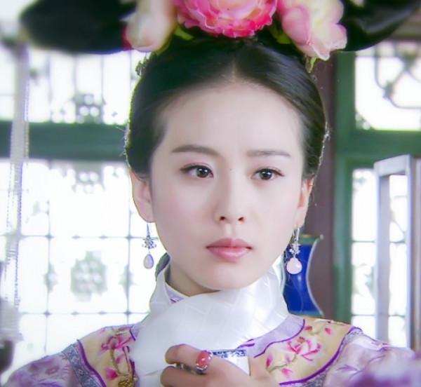 第一眼就驚豔全場的角色,唐嫣的紫萱、楊冪的郭襄,有同感的嗎? 第一眼就驚豔全場的角色,唐嫣的紫萱、楊冪的郭襄,有同感的嗎?