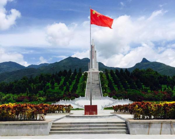 1949年毛主席曾給白崇禧指出兩條路，他不走陽關道，偏要去獨木橋