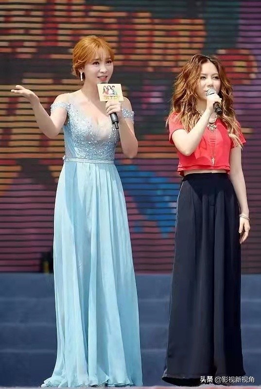 柳巖和鄧紫棋合影，氣質差距太明顯，網友：演員和歌手果真有區別