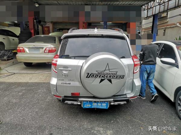 11款豐田RAV4要價8萬塊，商家處事周全卻被拉黑，買主：他不懂車