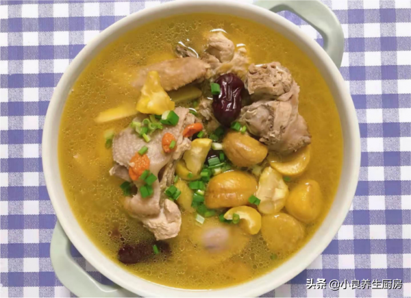 冬天要多喝湯,這湯湖北人經常喝,老少皆宜,營養滋補,健康過冬 冬天要多喝湯,這湯湖北人經常喝,老少皆宜,營養滋補,健康過冬