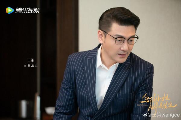 45歲才憑“佟年爸”走紅，一年16部待播劇，下一個叔圈頂流？