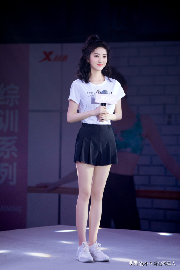 美不美先看腿!這14位女明星大長腿矚目,個個都是“腿精” 美不美先看腿!這14位女明星大長腿矚目,個個都是“腿精”