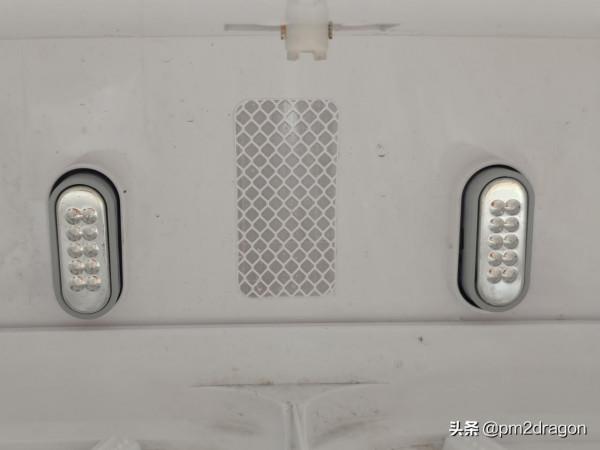 全能型掃拖烘機器人選購參考：美的W11、科沃斯X1 OMNI全面對比