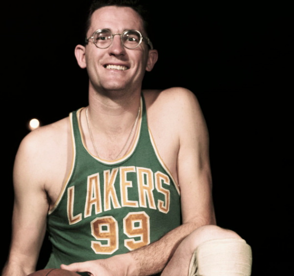 與籃球之神相提並論,巨星伯德實力更恐怖 與籃球之神相提並論,巨星伯德實力更恐怖