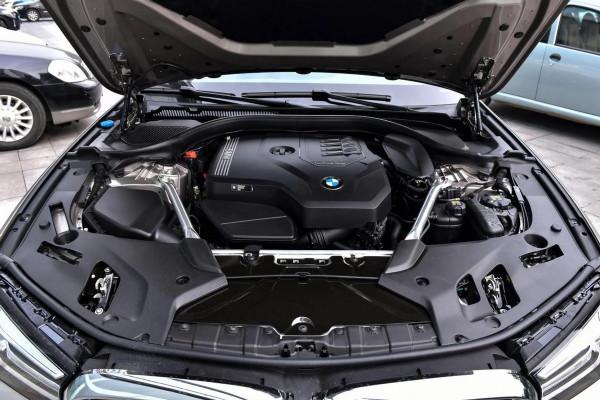 實拍全新寶馬5系，全系2.0T+8AT，家用、運動均兼顧，值得選嗎？