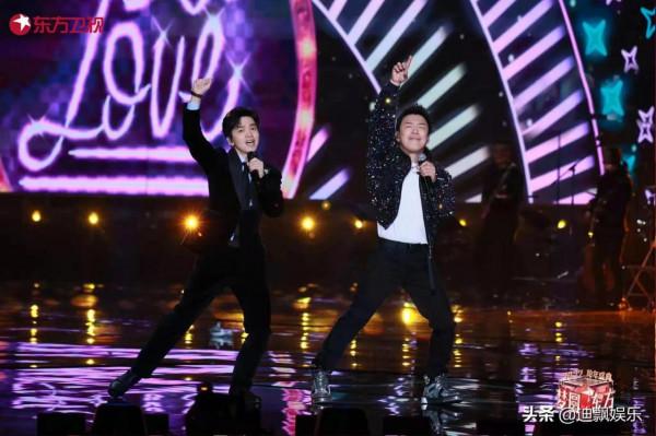 歌手變“舞王”，跨年夜李健給大家帶來多個驚喜