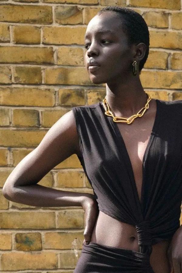 RR · TRENDS|時裝週看珠寶:流行密碼正當時 RR · TRENDS|時裝週看珠寶:流行密碼正當時