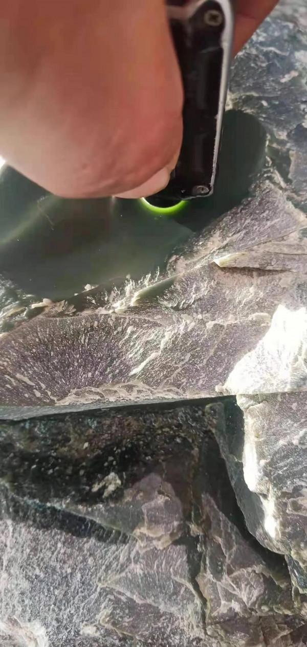 黑青,和田玉中一個特色料 黑青,和田玉中一個特色料