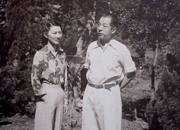 1994年,一美國航天學家來到張作霖墓前說:我代表您兒子來看您 1994年,一美國航天學家來到張作霖墓前說:我代表您兒子來看您