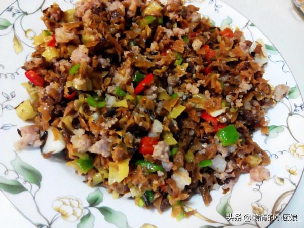 3塊錢的空心菜別清炒著吃了,試試這個新吃法,兩碗米飯都不夠吃 3塊錢的空心菜別清炒著吃了,試試這個新吃法,兩碗米飯都不夠吃