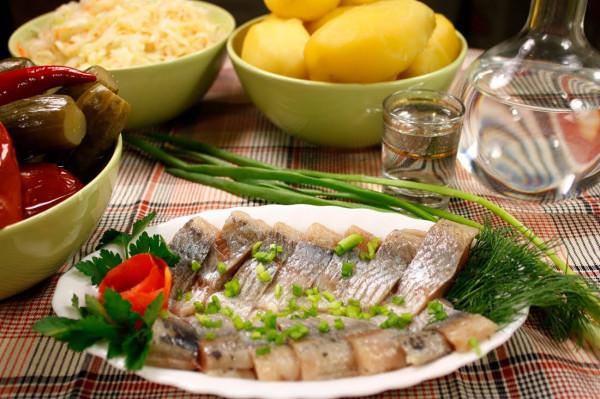 俄羅斯下酒菜，比伏特加還硬核