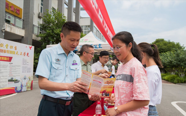 2022年徵兵工作已經全面啟動，大學生依舊是重點徵集物件，望周知
