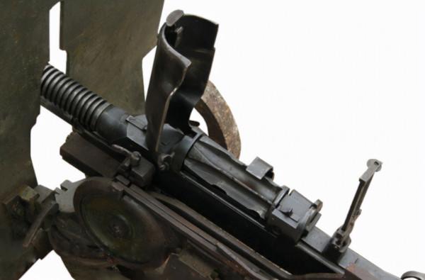 不光有“老乾媽”還有“德什卡”—蘇聯DShK1938/DShKM重機槍 不光有“老乾媽”還有“德什卡”—蘇聯DShK1938/DShKM重機槍