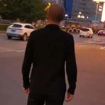 好社會標準是弱者有希望,強者守規矩。善者有好報,惡者有敬畏 好社會標準是弱者有希望,強者守規矩。善者有好報,惡者有敬畏