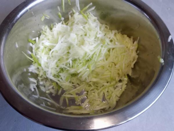 冬天吃餃子就吃這餡,比韭菜白菜香多了,一口一個特過癮,賊鮮 冬天吃餃子就吃這餡,比韭菜白菜香多了,一口一個特過癮,賊鮮