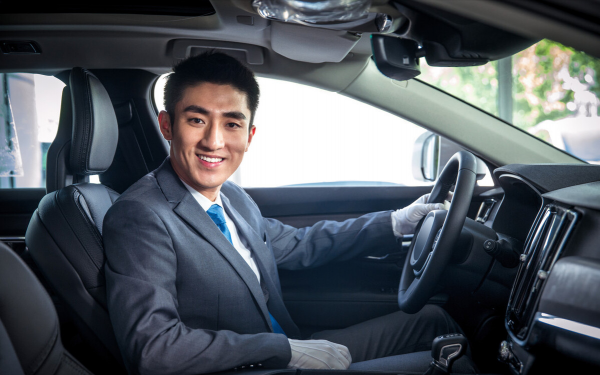 “一次飯局”的深思:真正的高情商不抬槓,只抬高人 “一次飯局”的深思:真正的高情商不抬槓,只抬高人