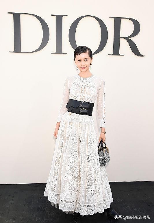 大明星王子文都愛到爆的腰帶，小個子也有大氣場