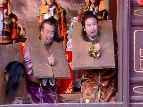 曹雪芹家是怎麼得罪雍正的，居然落得到抄家的地步？