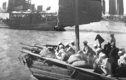 解放軍以漁船渡海作戰，解放了象頭島，王雲沛無處可逃，成了俘虜