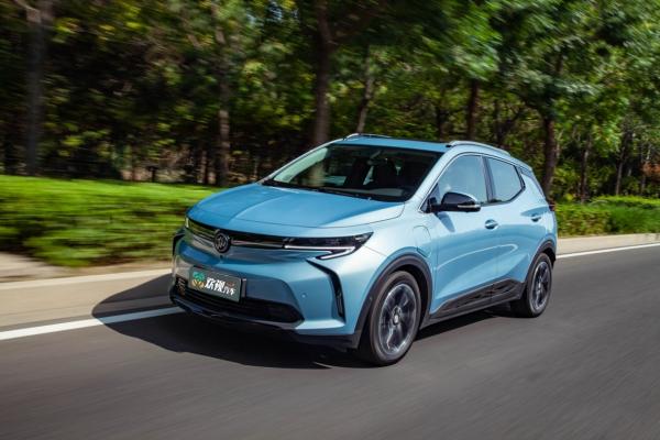 沉穩的“小快靈” 試駕體驗別克微藍7